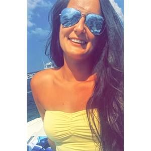 Meet your Posher, Dana